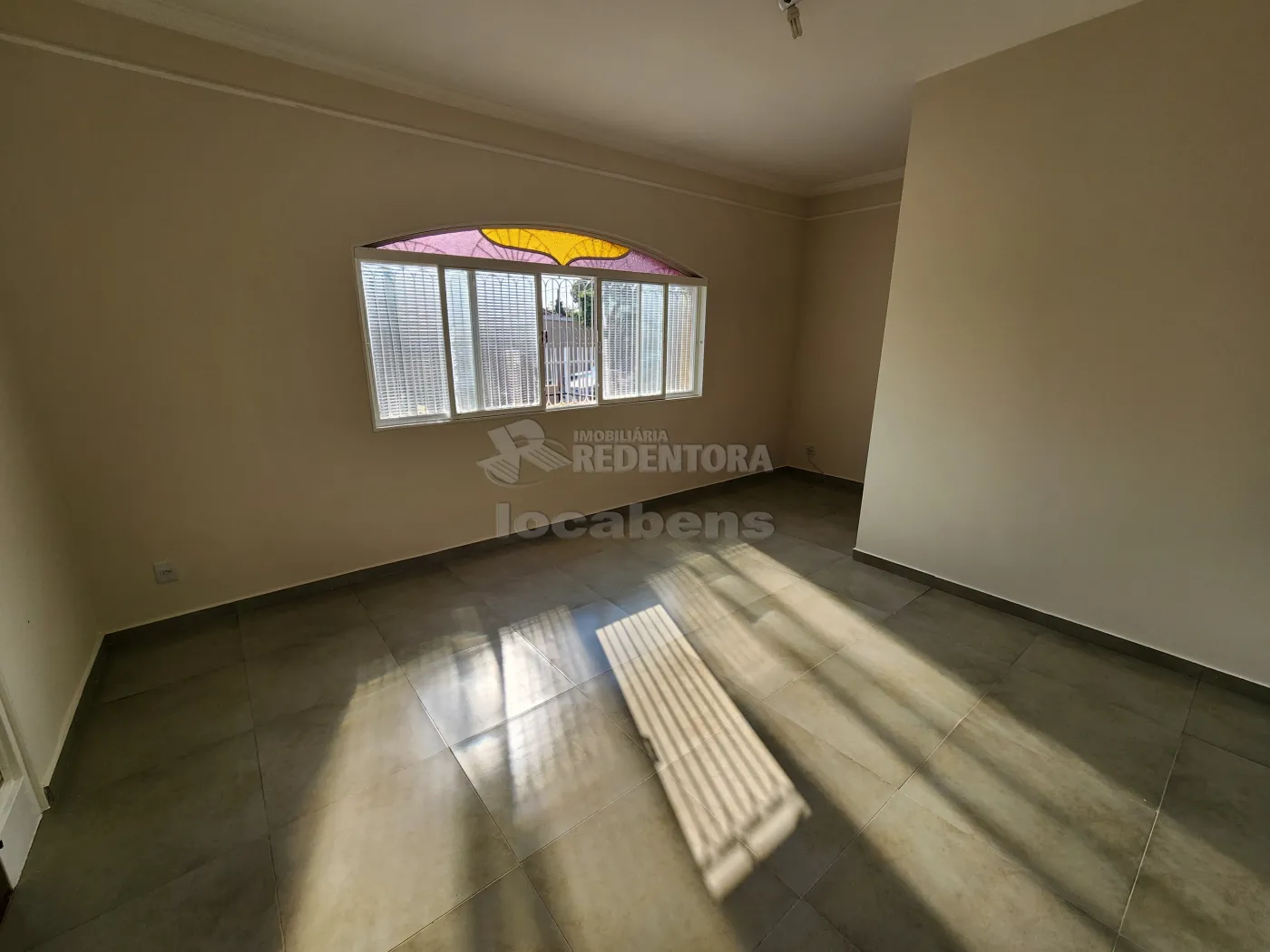 Alugar Casa / Padrão em São José do Rio Preto R$ 3.500,00 - Foto 2