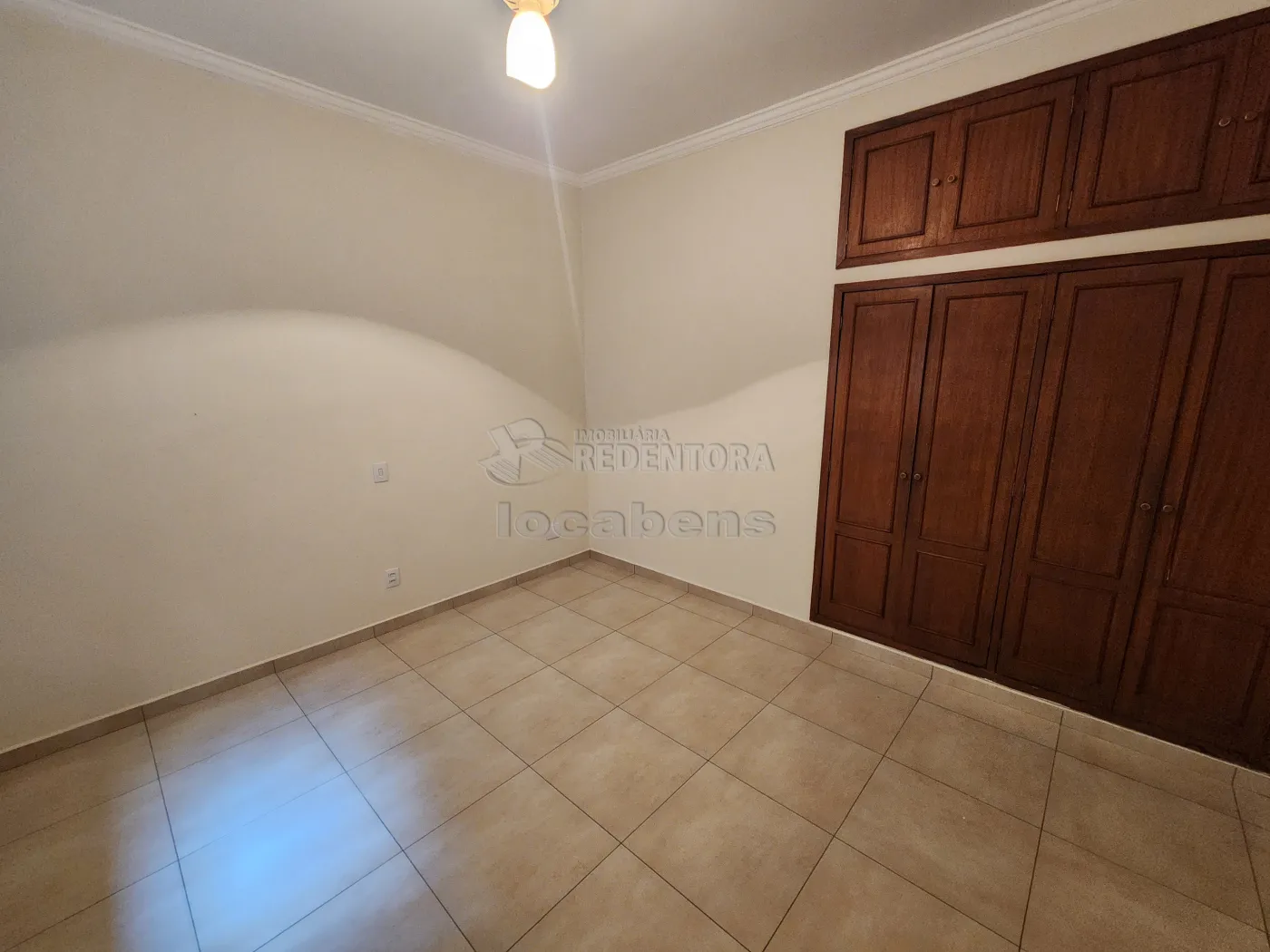 Alugar Casa / Padrão em São José do Rio Preto R$ 3.500,00 - Foto 10