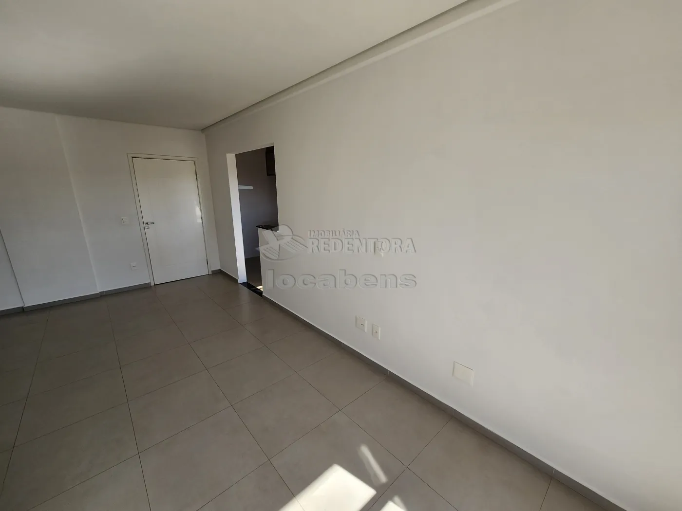 Alugar Apartamento / Padrão em São José do Rio Preto R$ 2.250,00 - Foto 4