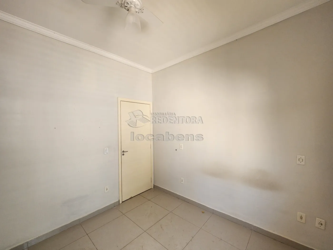 Alugar Casa / Padrão em São José do Rio Preto apenas R$ 1.800,00 - Foto 4