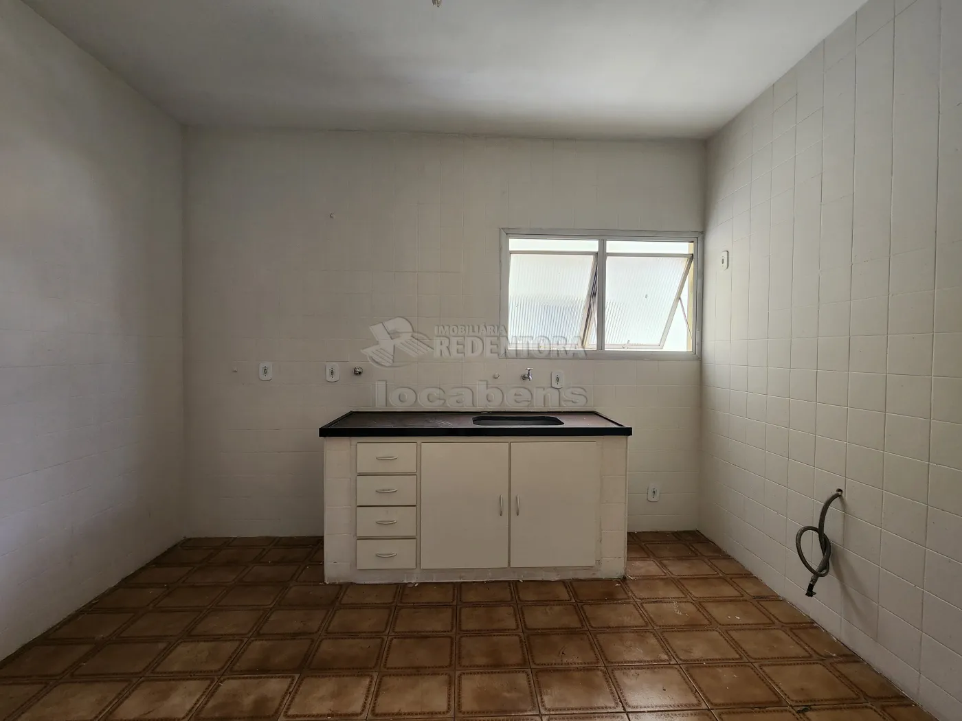 Alugar Apartamento / Padrão em São José do Rio Preto R$ 1.100,00 - Foto 4