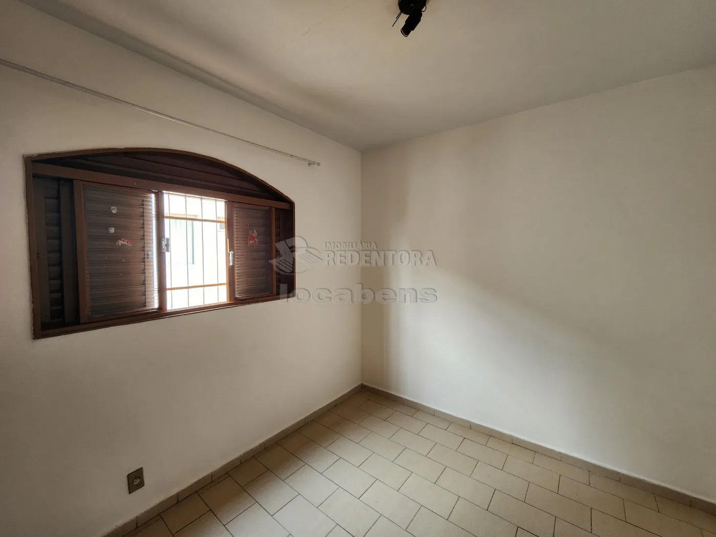 Alugar Apartamento / Padrão em São José do Rio Preto R$ 900,00 - Foto 8