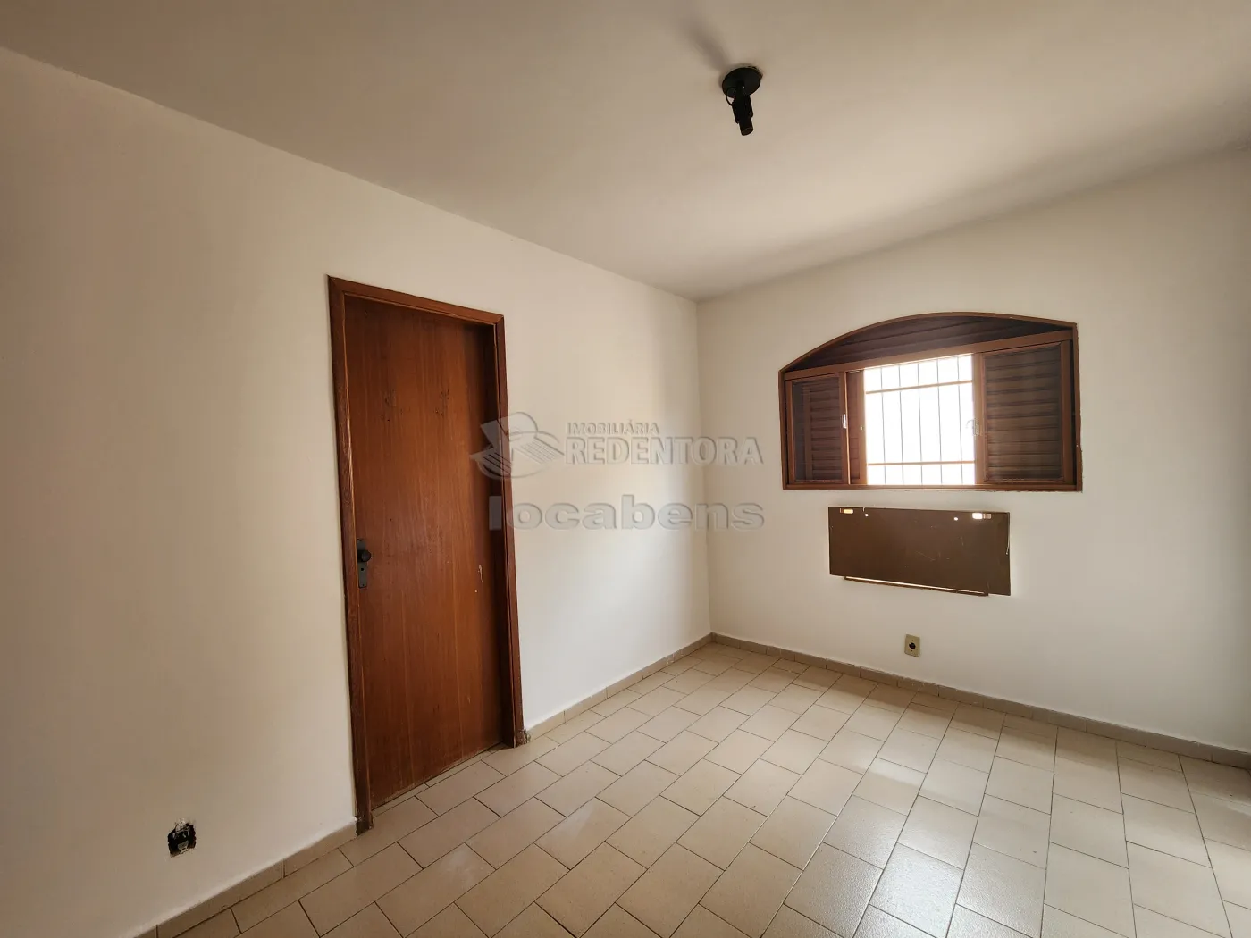 Alugar Apartamento / Padrão em São José do Rio Preto R$ 900,00 - Foto 8