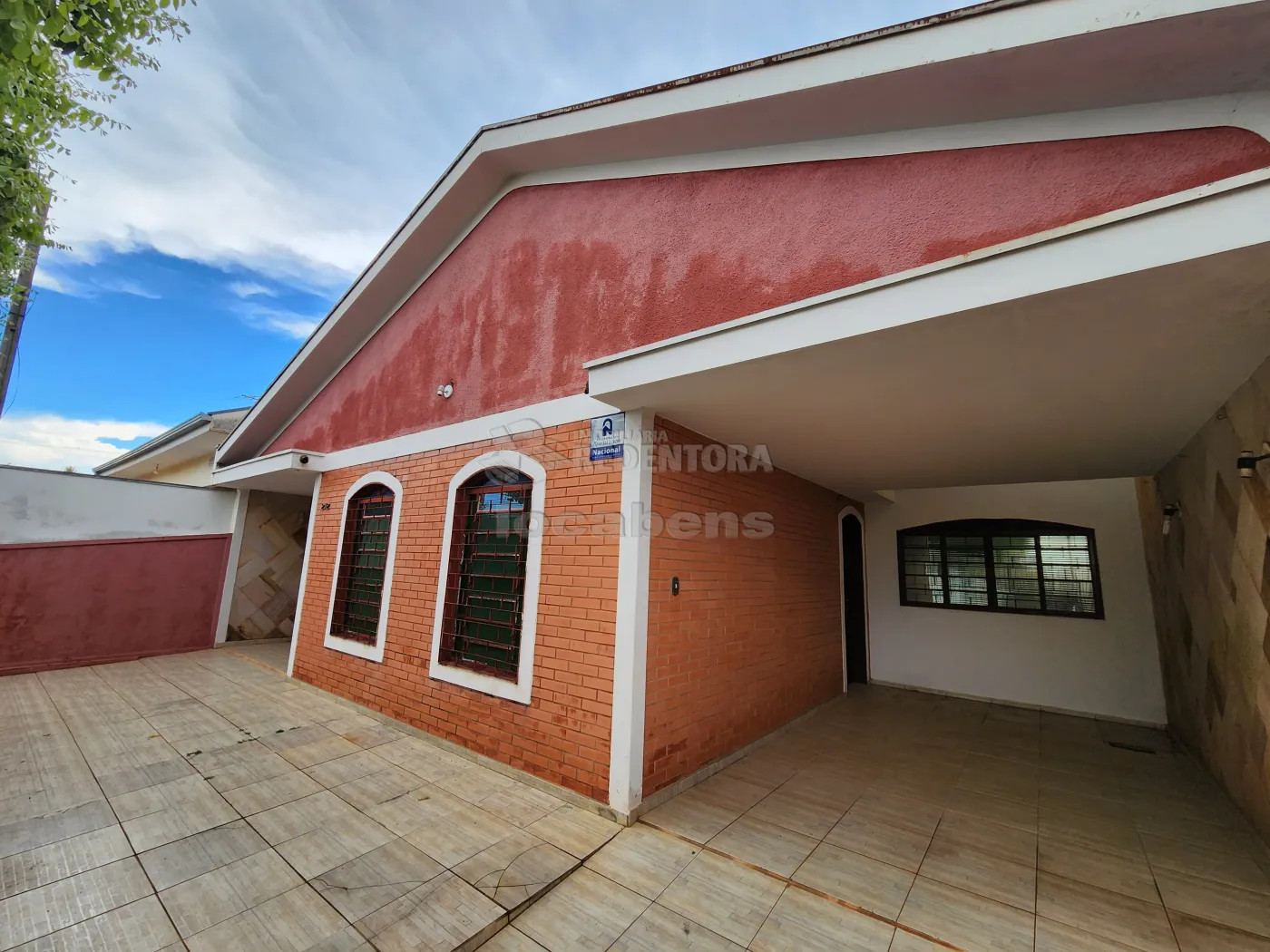 Alugar Casa / Padrão em São José do Rio Preto R$ 2.000,00 - Foto 2