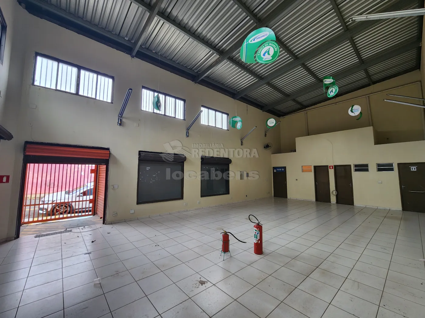 Alugar Comercial / Salão em São José do Rio Preto R$ 3.500,00 - Foto 2