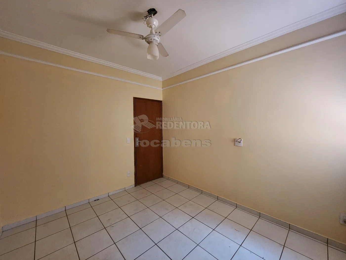 Alugar Apartamento / Padrão em São José do Rio Preto R$ 1.350,00 - Foto 11