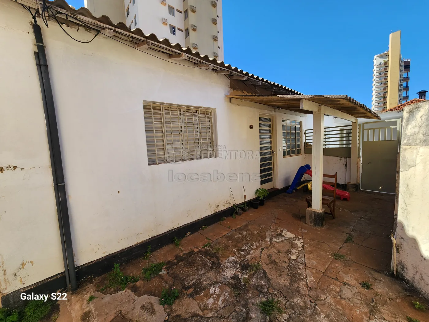 Alugar Casa / Padrão em São José do Rio Preto R$ 800,00 - Foto 1