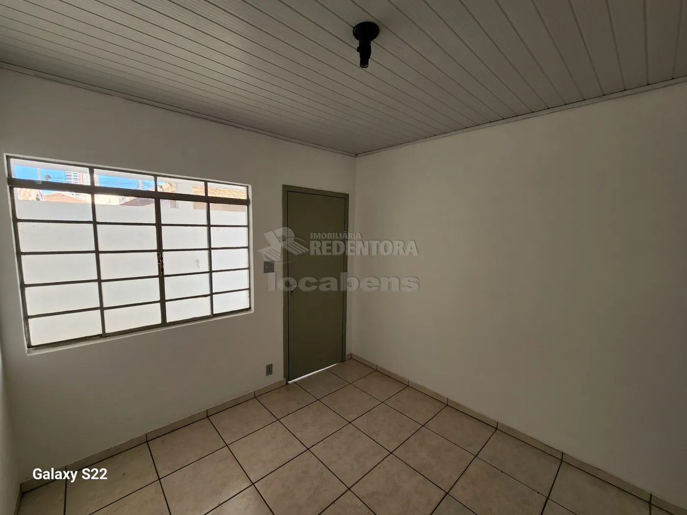 Alugar Casa / Padrão em São José do Rio Preto R$ 800,00 - Foto 4