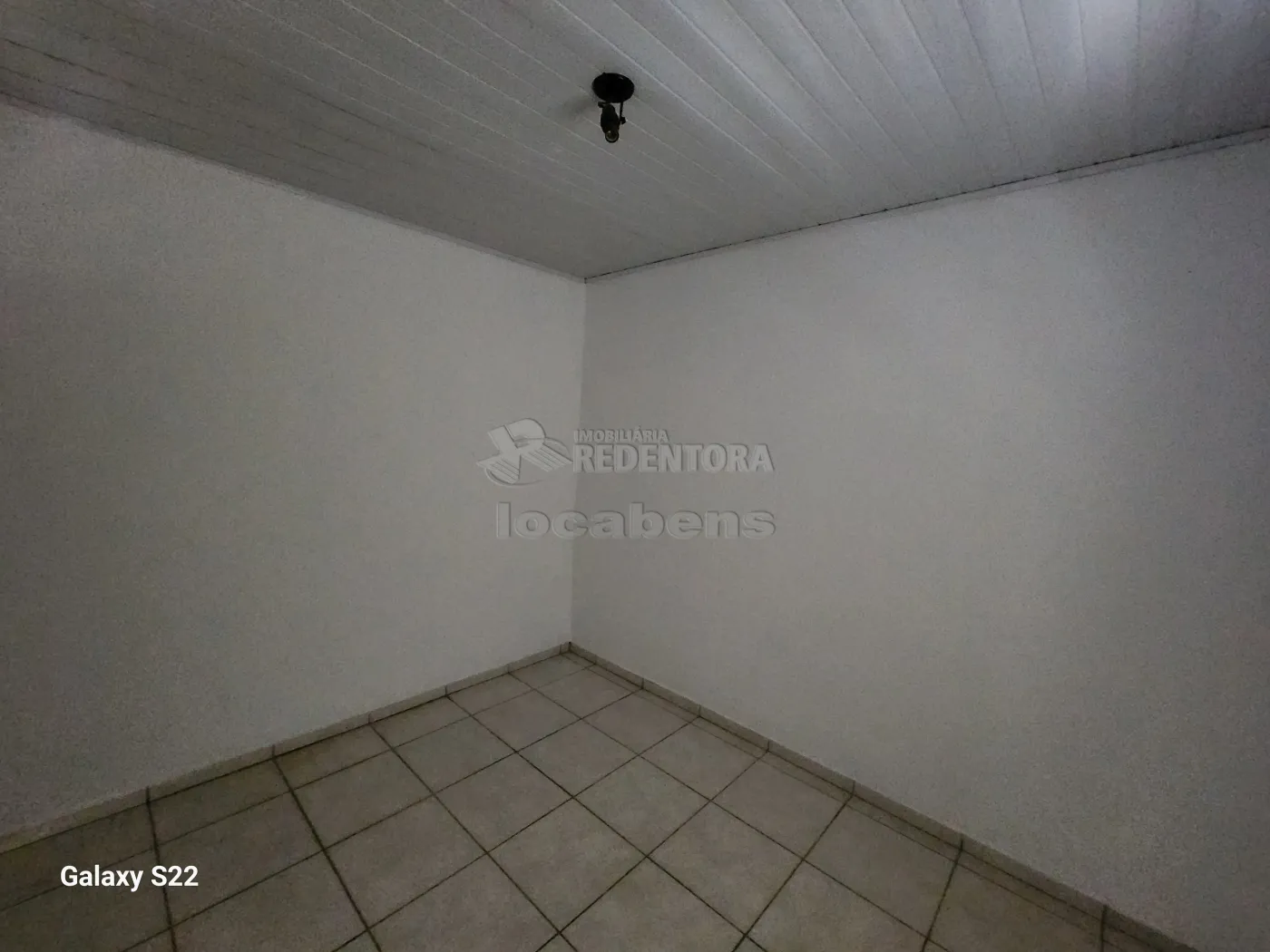 Alugar Casa / Padrão em São José do Rio Preto R$ 800,00 - Foto 8