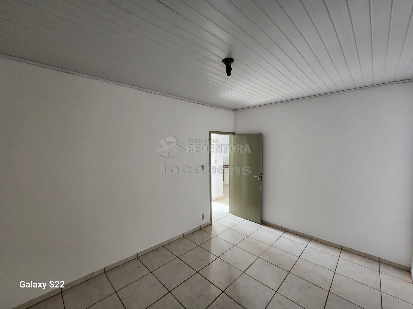 Alugar Casa / Padrão em São José do Rio Preto R$ 800,00 - Foto 9