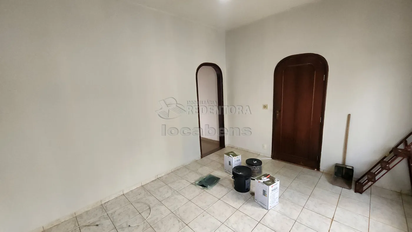 Alugar Casa / Padrão em São José do Rio Preto R$ 1.600,00 - Foto 5