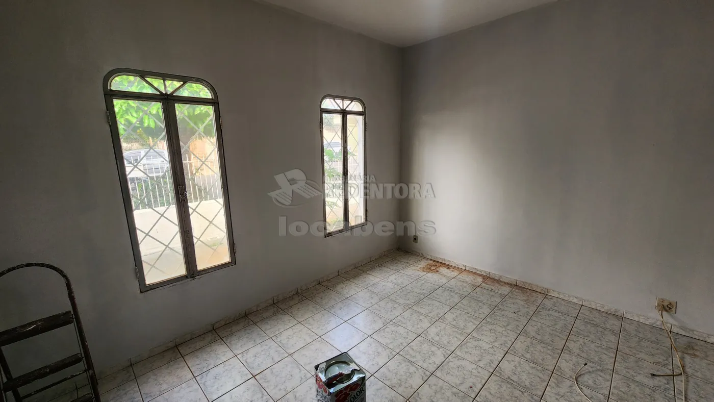 Alugar Casa / Padrão em São José do Rio Preto R$ 1.600,00 - Foto 6