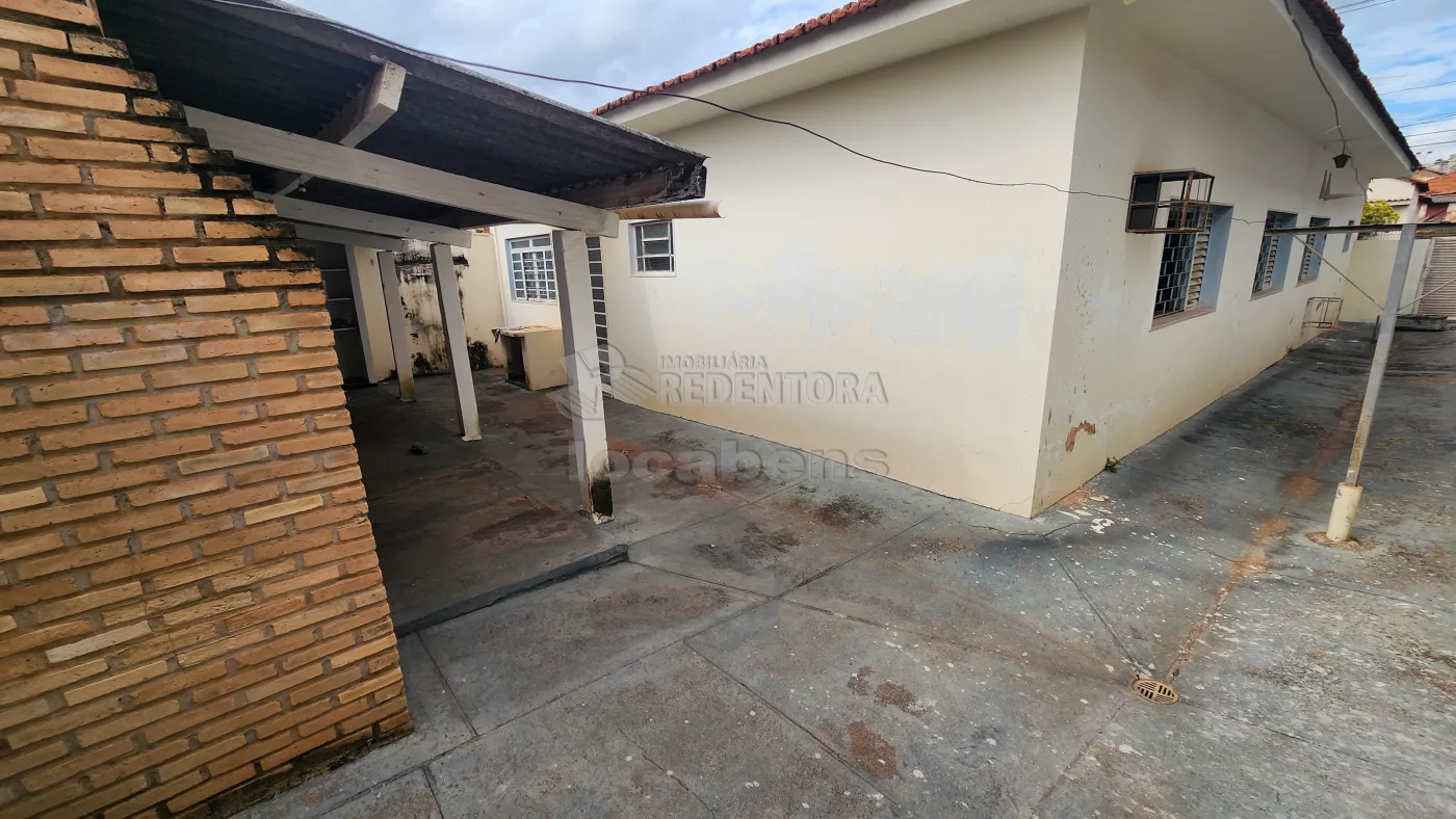 Alugar Casa / Padrão em São José do Rio Preto R$ 1.600,00 - Foto 3