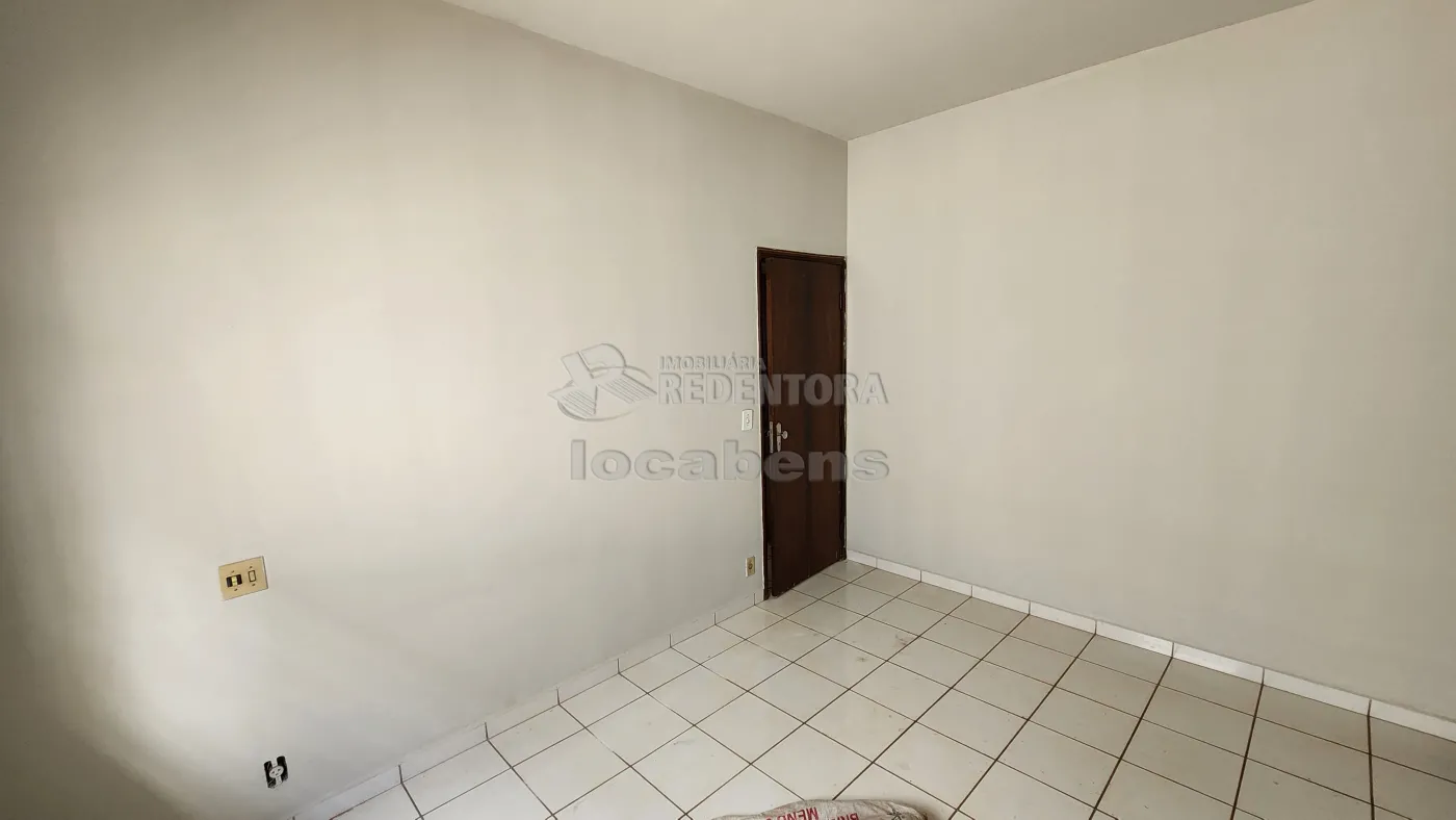 Alugar Casa / Padrão em São José do Rio Preto R$ 1.600,00 - Foto 19