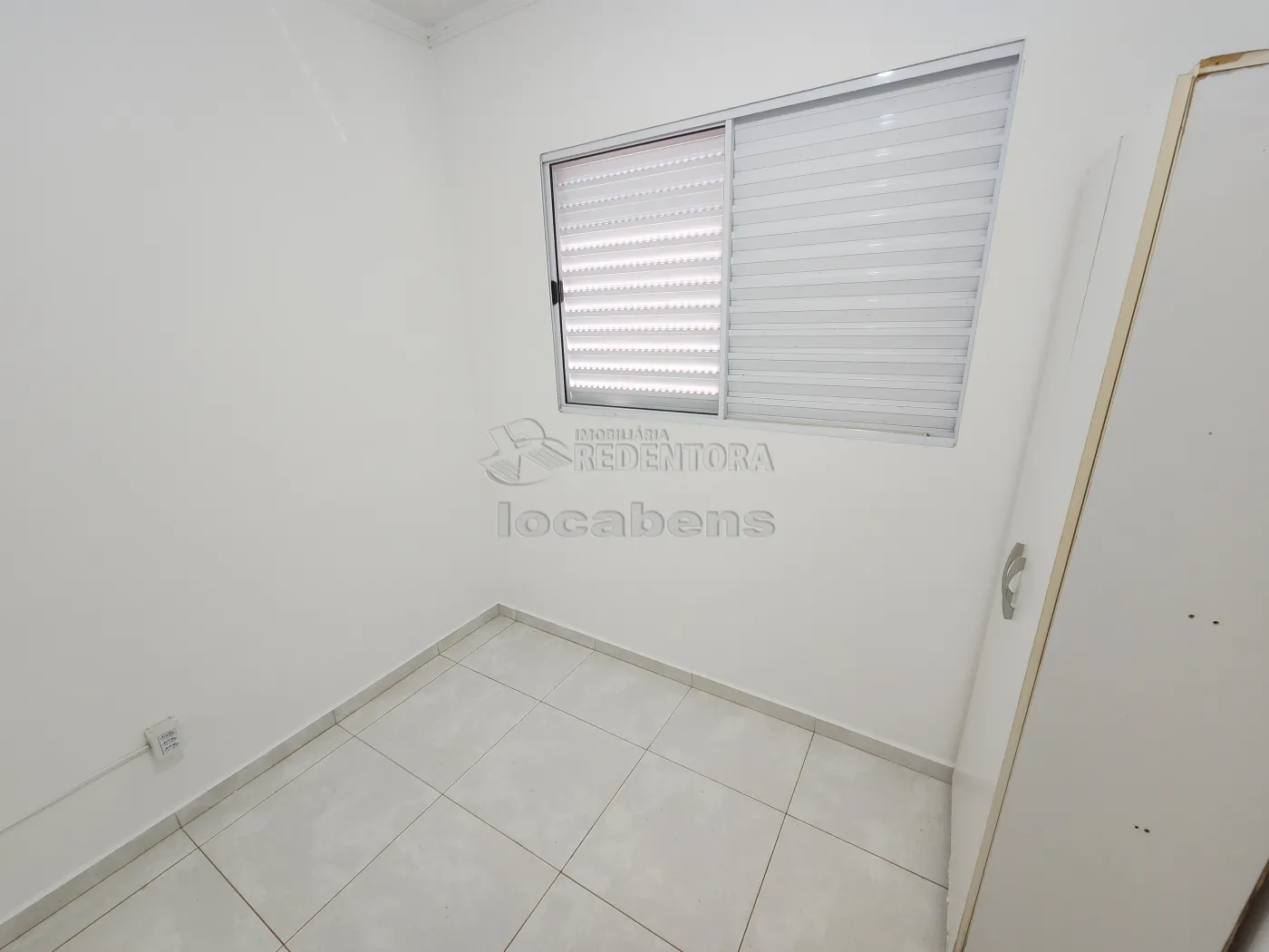 Alugar Casa / Padrão em São José do Rio Preto R$ 850,00 - Foto 10