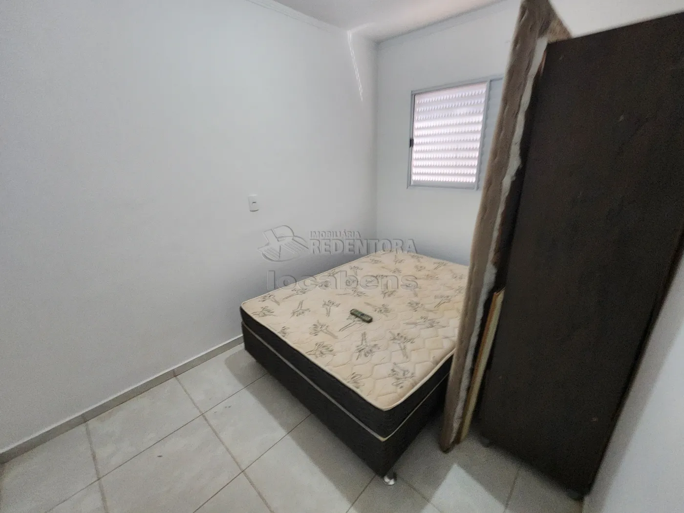 Alugar Casa / Padrão em São José do Rio Preto R$ 850,00 - Foto 12