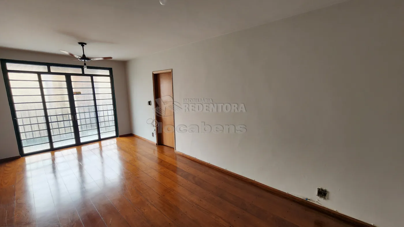 Alugar Apartamento / Padrão em São José do Rio Preto R$ 1.400,00 - Foto 1