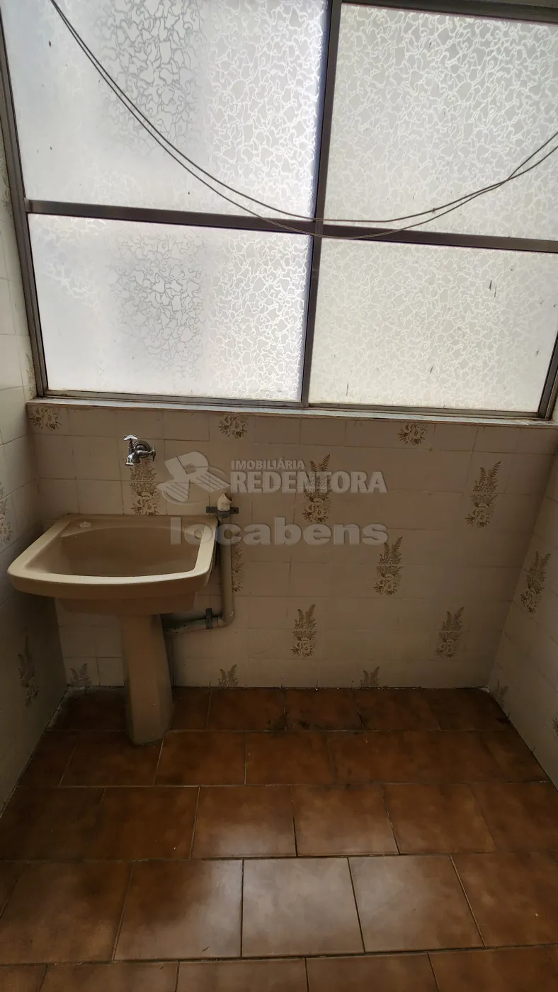 Alugar Apartamento / Padrão em São José do Rio Preto R$ 1.400,00 - Foto 6