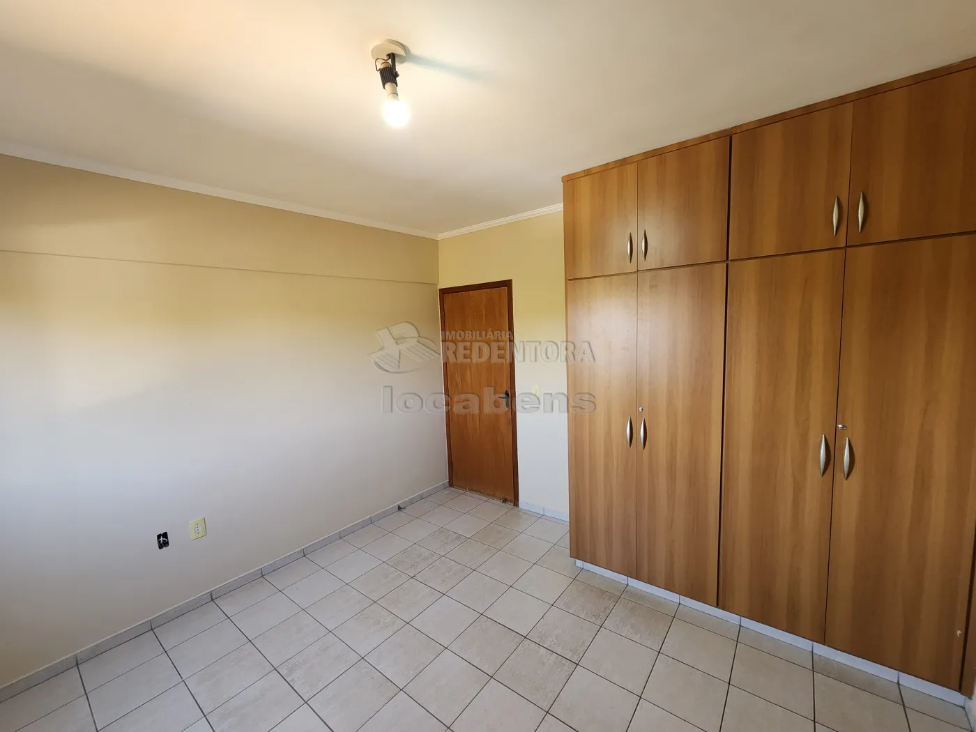 Alugar Apartamento / Padrão em São José do Rio Preto R$ 1.300,00 - Foto 9