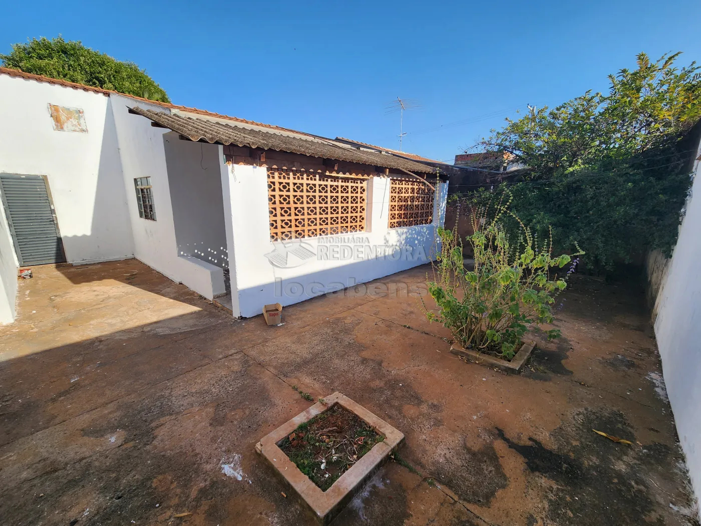 Alugar Casa / Padrão em São José do Rio Preto R$ 850,00 - Foto 13