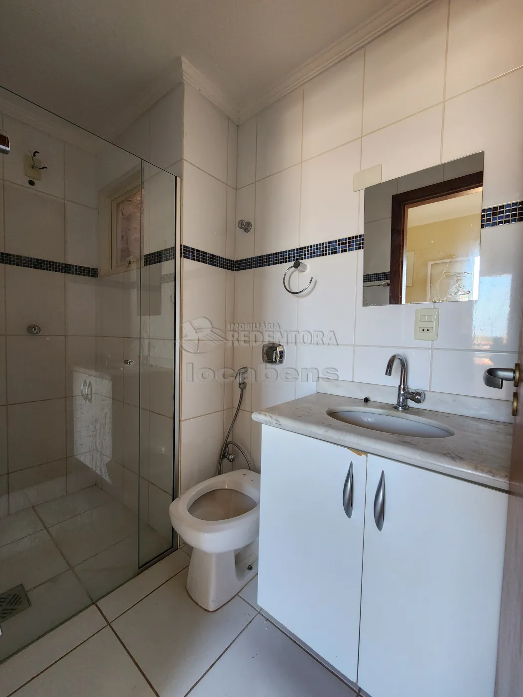 Alugar Apartamento / Padrão em Guapiaçu R$ 1.100,00 - Foto 6