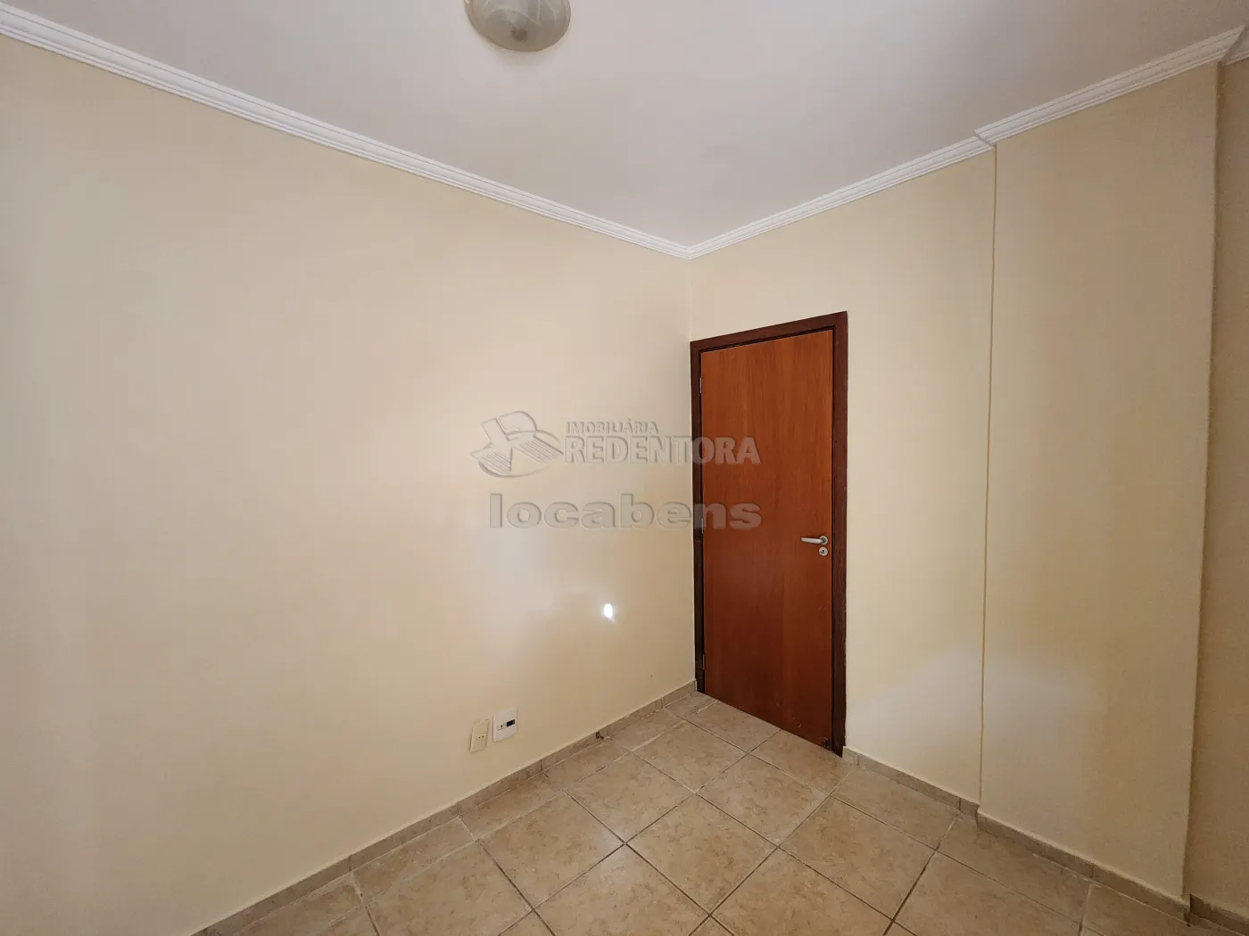 Alugar Apartamento / Padrão em Guapiaçu apenas R$ 1.100,00 - Foto 12