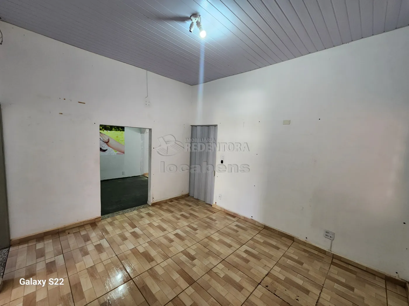 Alugar Casa / Padrão em São José do Rio Preto R$ 1.174,43 - Foto 2