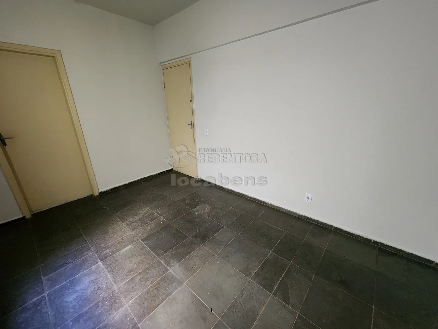 Alugar Apartamento / Padrão em São José do Rio Preto R$ 1.100,00 - Foto 4