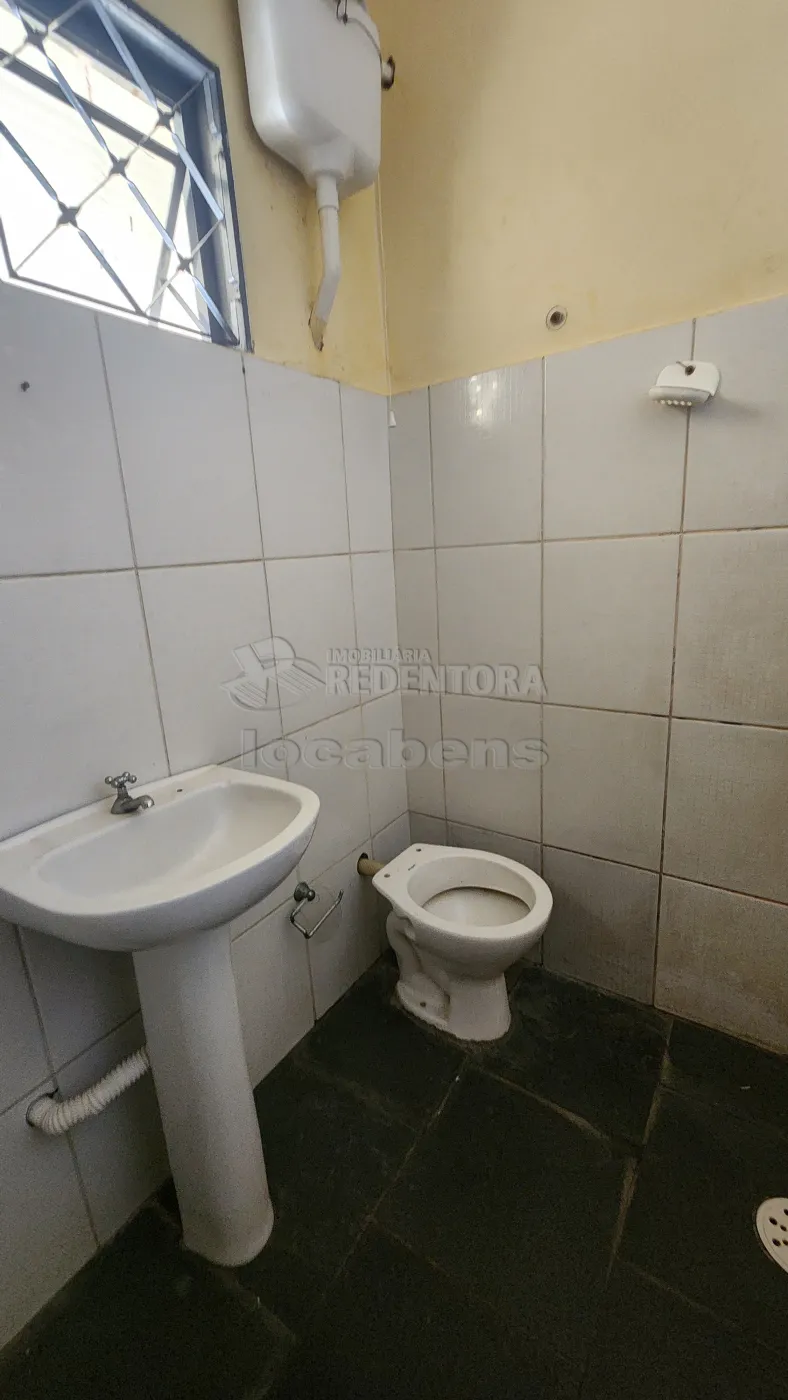 Alugar Casa / Padrão em São José do Rio Preto R$ 550,00 - Foto 7