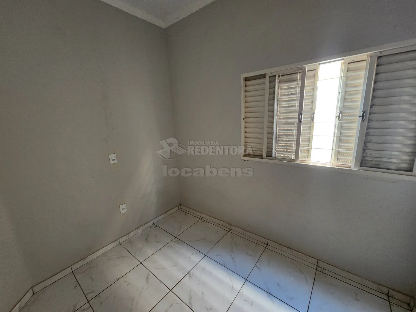 Casa à venda com 3 quartos, 67m² - Foto 11