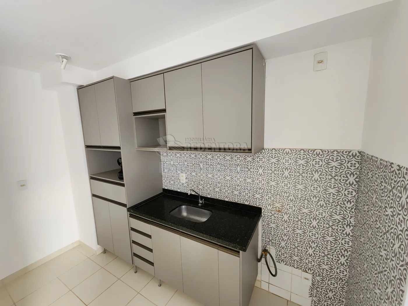 Alugar Apartamento / Padrão em São José do Rio Preto R$ 980,00 - Foto 5