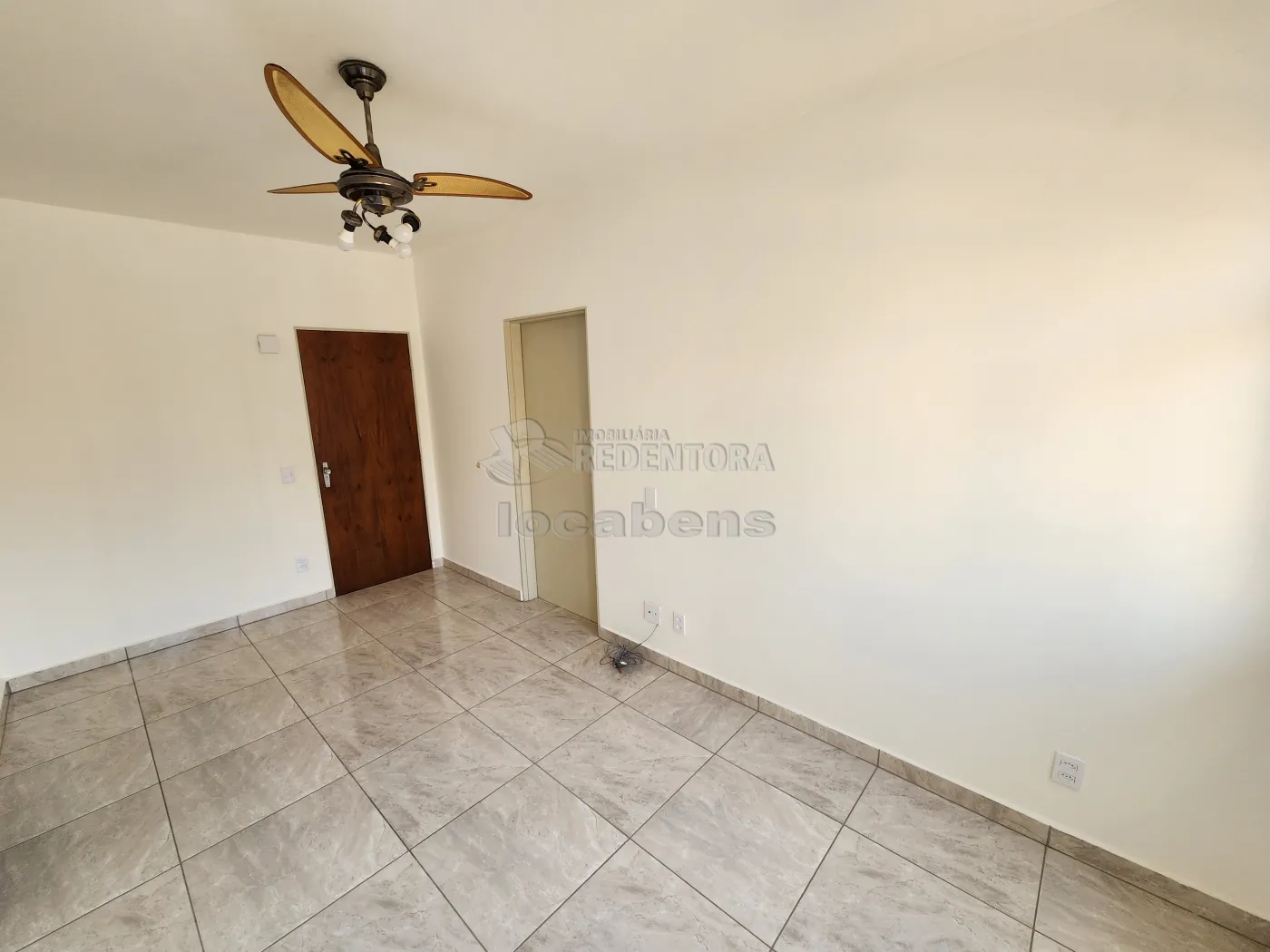 Alugar Apartamento / Padrão em São José do Rio Preto R$ 950,00 - Foto 2