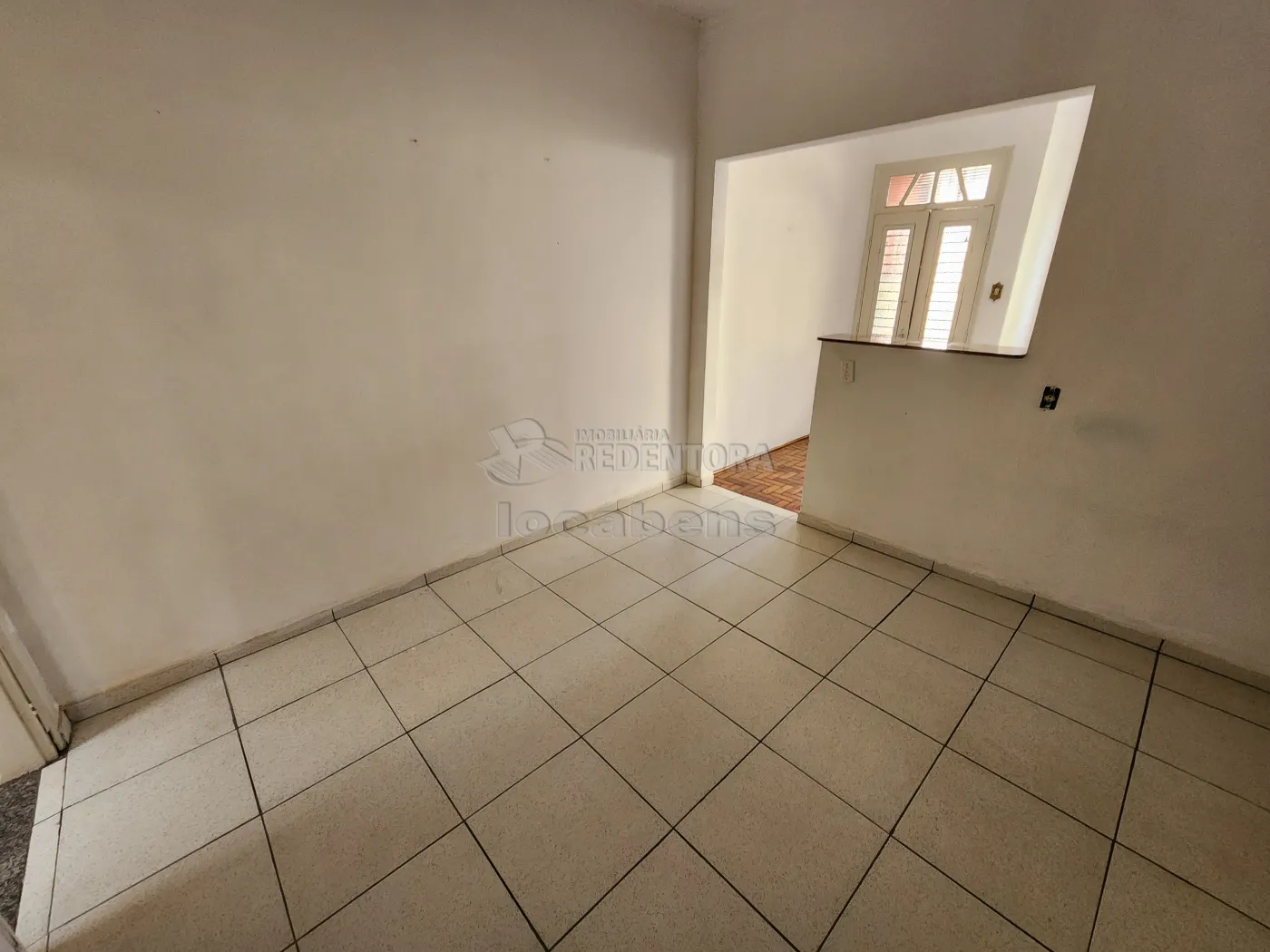 Alugar Casa / Padrão em São José do Rio Preto R$ 1.000,00 - Foto 3