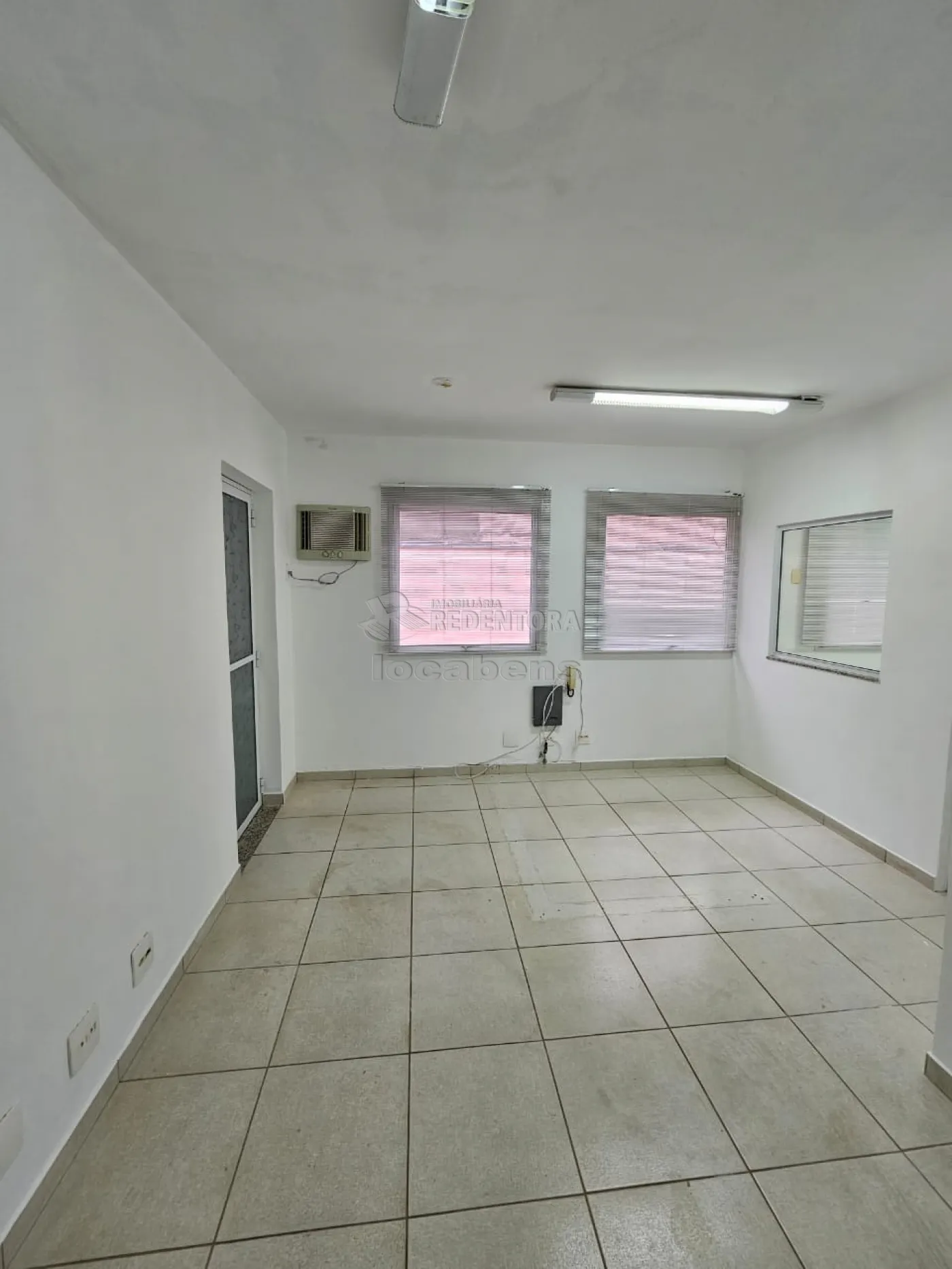 Alugar Comercial / Sala em São José do Rio Preto apenas R$ 1.000,00 - Foto 4