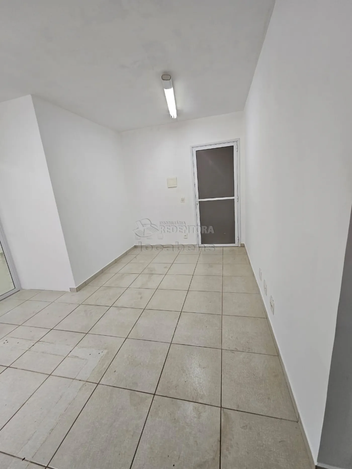 Alugar Comercial / Sala em São José do Rio Preto R$ 1.000,00 - Foto 5