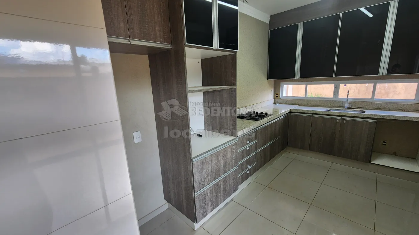 Casa de Condomínio para alugar com 3 quartos, 192m² - Foto 13