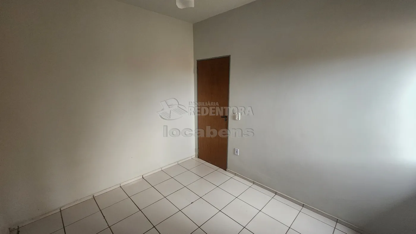 Apartamento para alugar com 2 quartos, 40m² - Foto 12