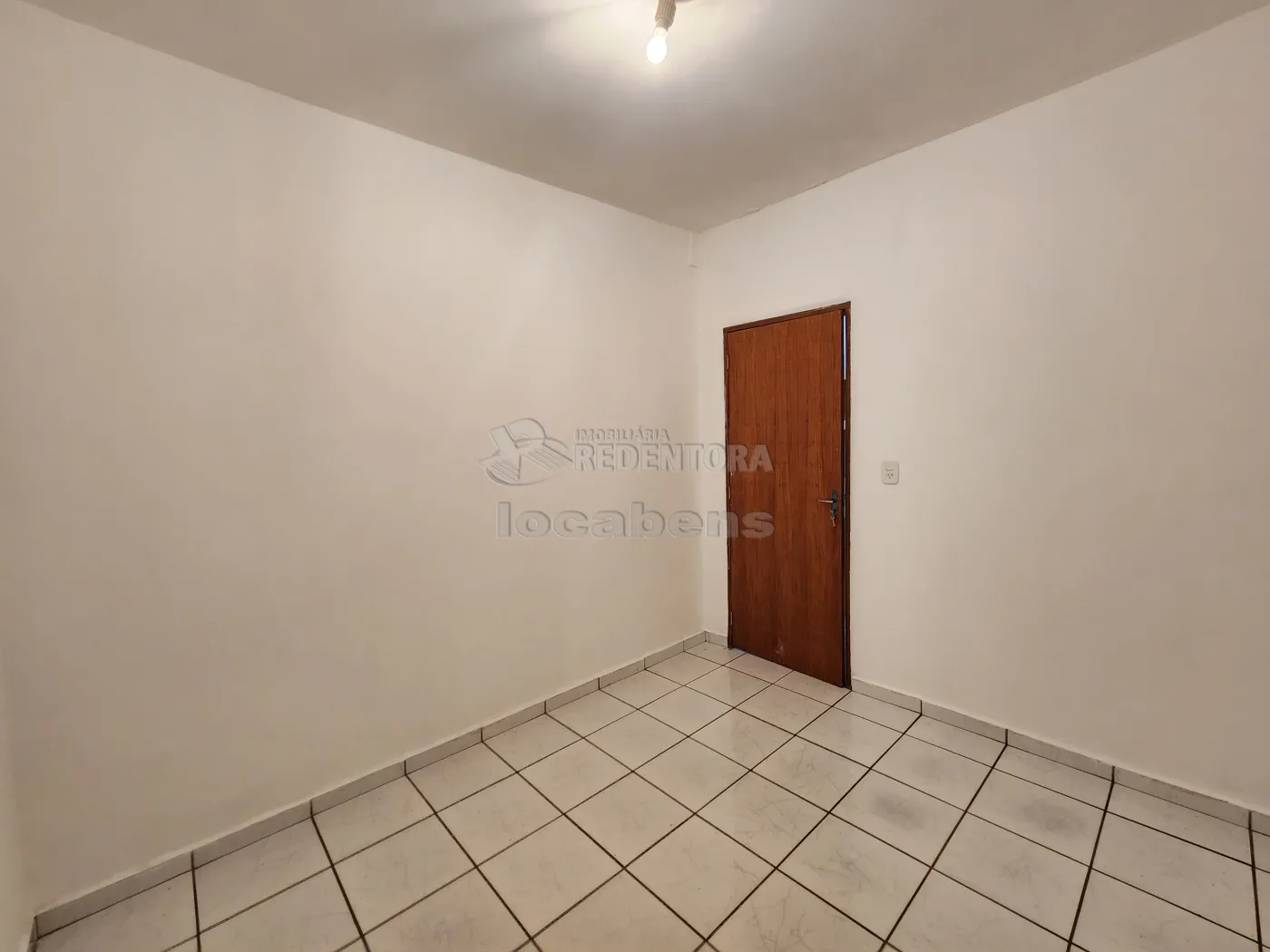 Alugar Casa / Padrão em São José do Rio Preto apenas R$ 800,00 - Foto 7