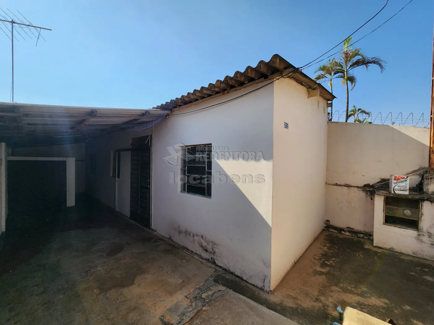 Alugar Casa / Padrão em São José do Rio Preto apenas R$ 800,00 - Foto 1