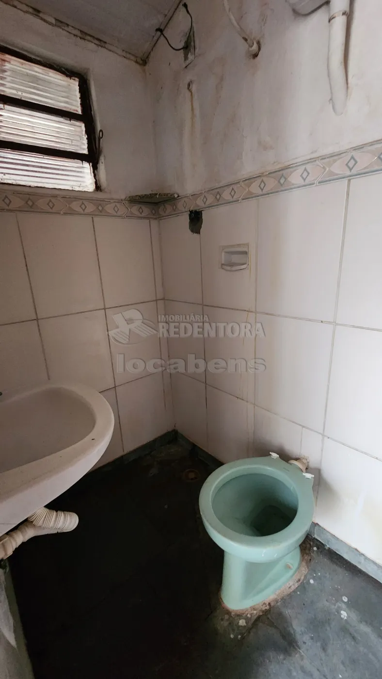 Alugar Casa / Padrão em São José do Rio Preto R$ 550,00 - Foto 10