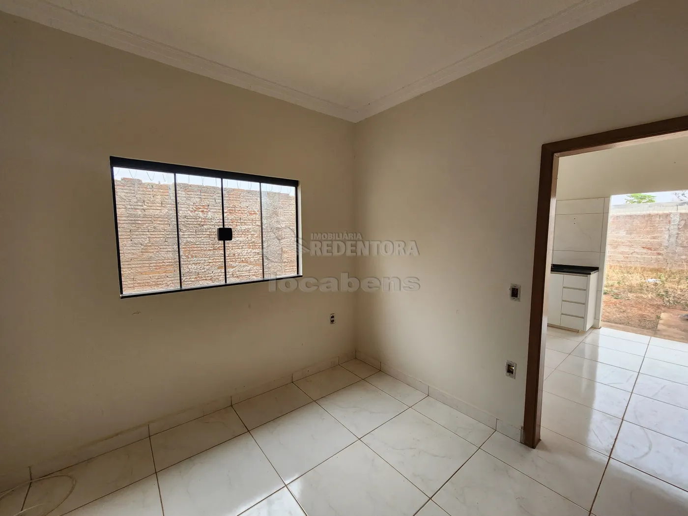 Alugar Casa / Padrão em São José do Rio Preto R$ 1.400,00 - Foto 2