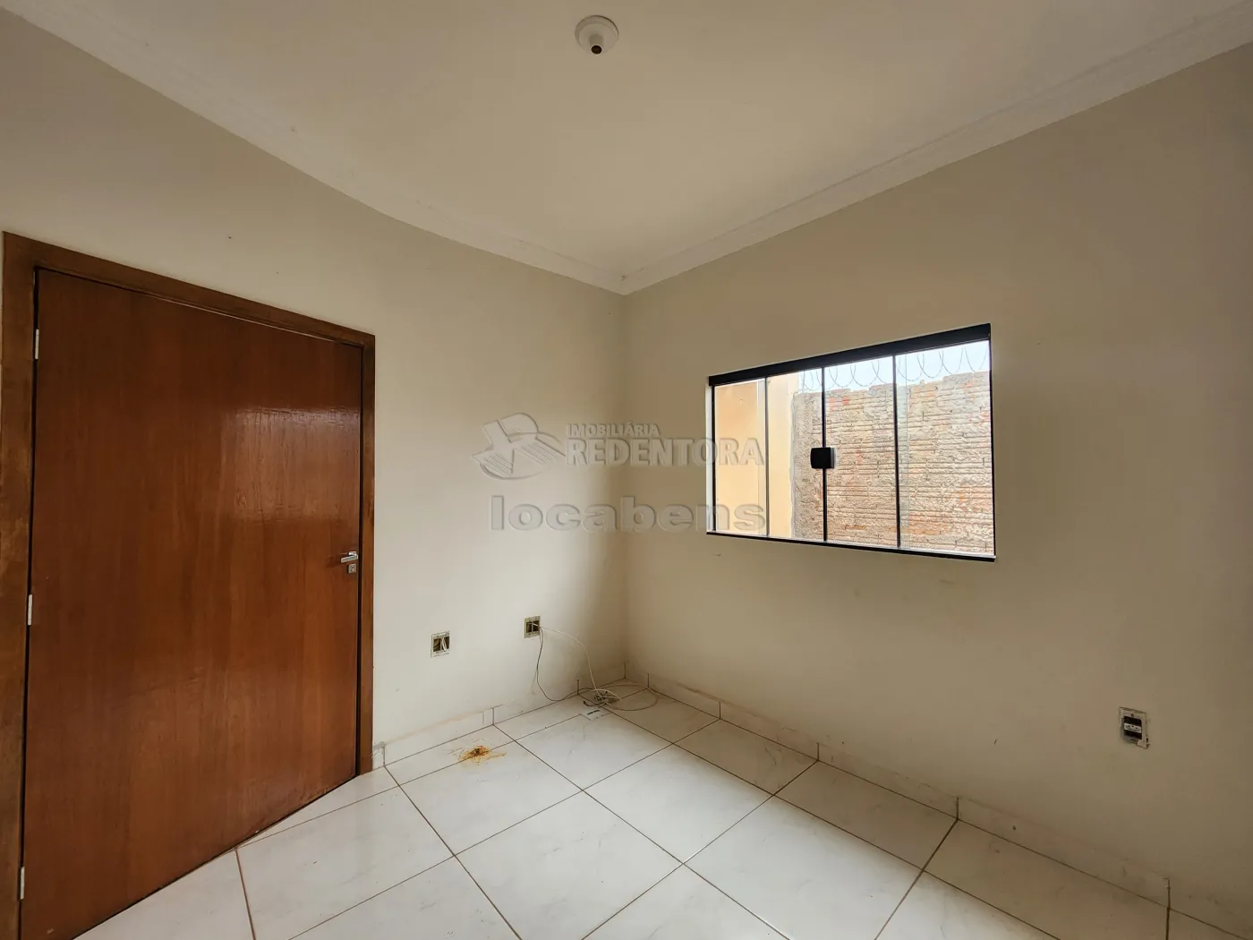 Alugar Casa / Padrão em São José do Rio Preto R$ 1.400,00 - Foto 3