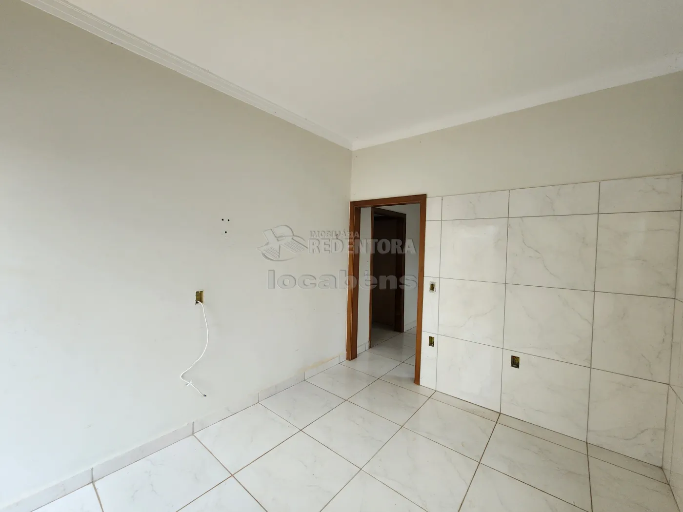 Alugar Casa / Padrão em São José do Rio Preto R$ 1.400,00 - Foto 5