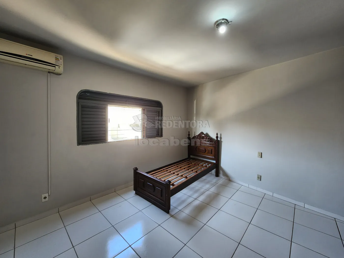 Alugar Apartamento / Padrão em São José do Rio Preto R$ 1.300,00 - Foto 5