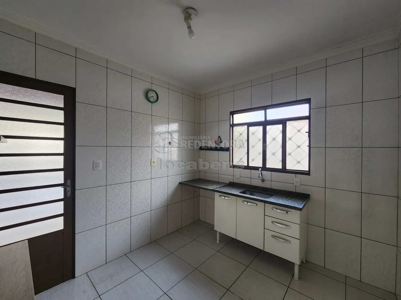 Casa para alugar com 2 quartos, 200m² - Foto 6