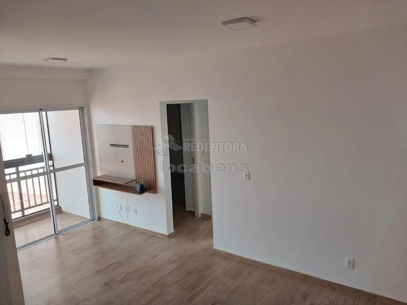 Comprar Apartamento / Padrão em São José do Rio Preto R$ 350.000,00 - Foto 3