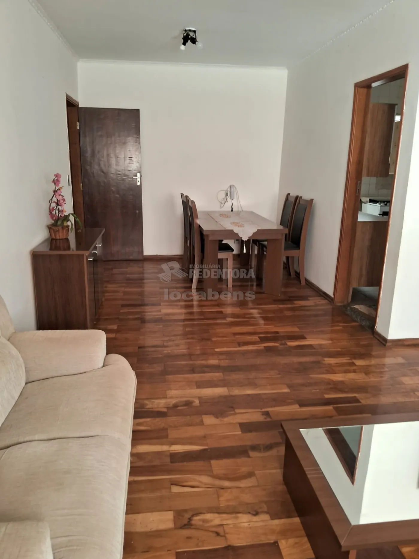 Apartamento para alugar com 3 quartos, 90m² - Foto 2