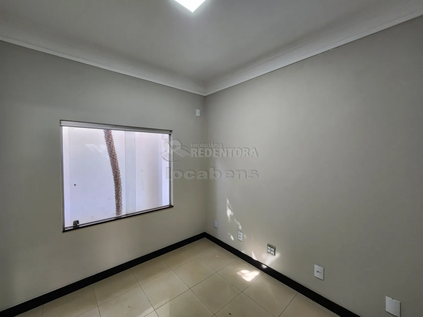 Casa de Condomínio para alugar com 4 quartos, 280m² - Foto 5