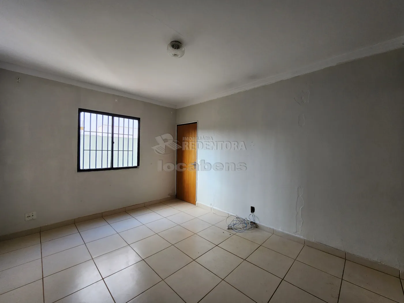 Alugar Apartamento / Padrão em São José do Rio Preto R$ 750,00 - Foto 2