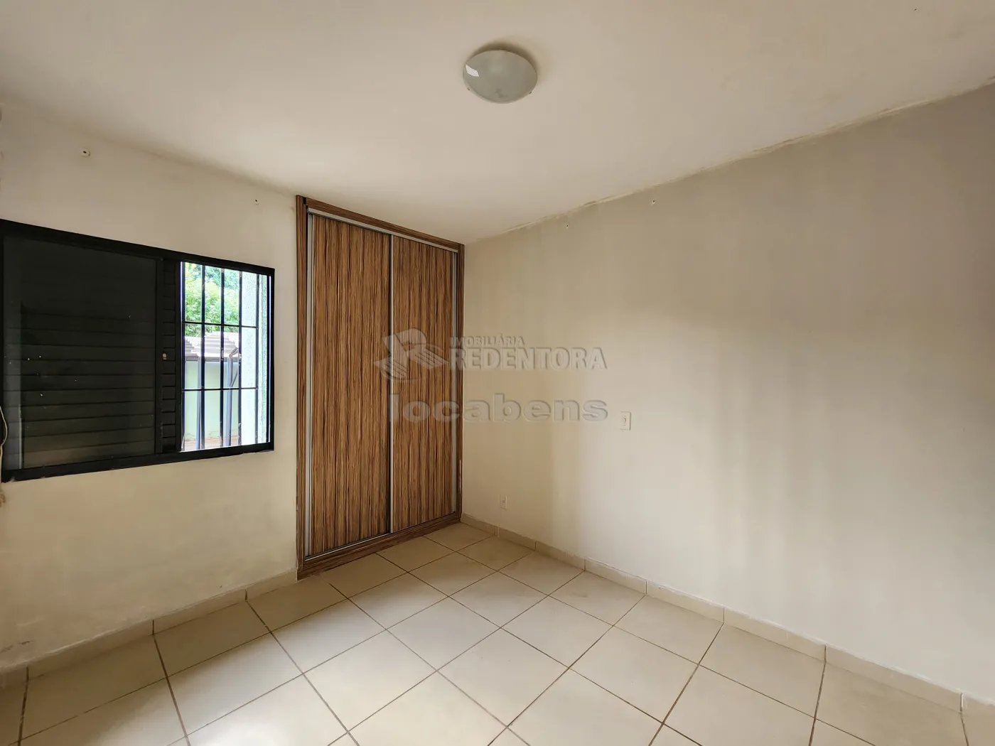 Alugar Apartamento / Padrão em São José do Rio Preto R$ 750,00 - Foto 7